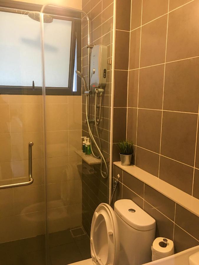 Zayah Homestudio Near Bukit Jalil / Mines Seri Kembangan Eksteriør bilde